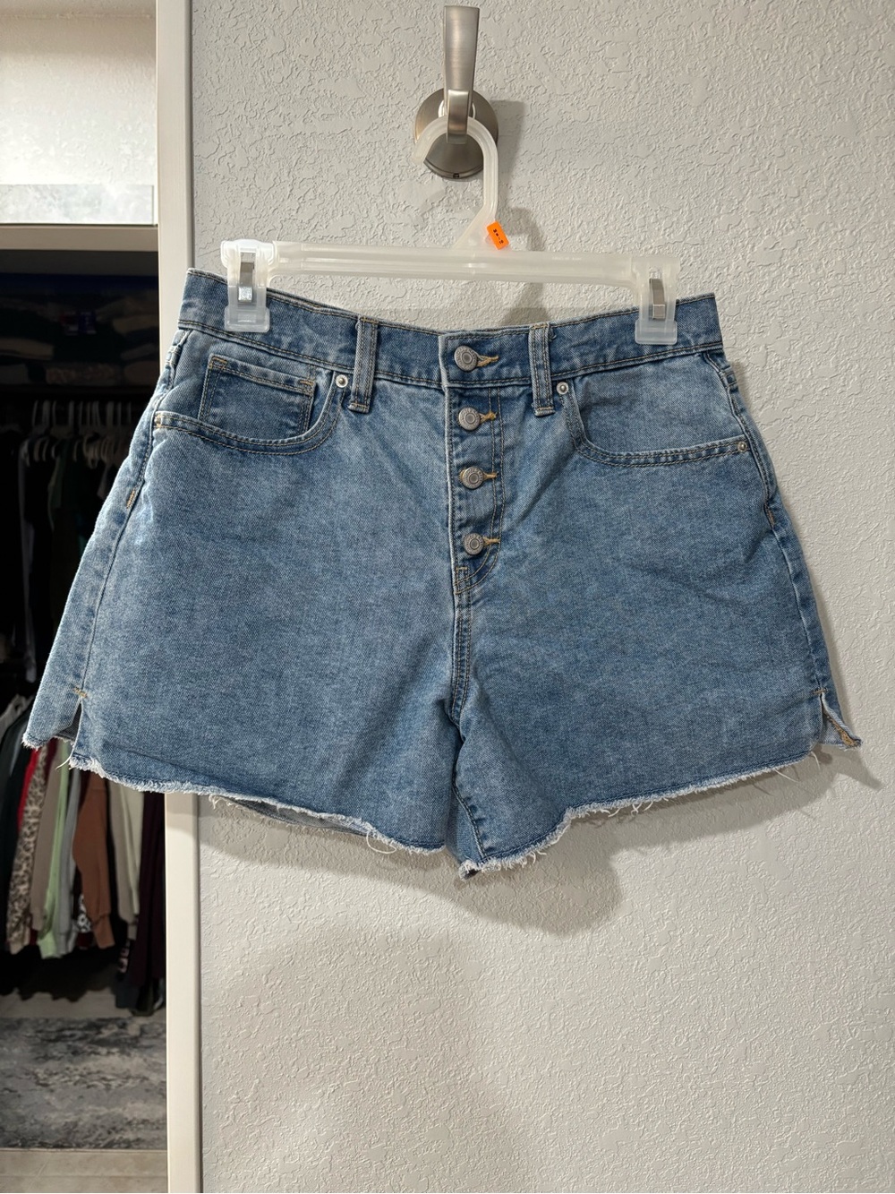 Girls 18 Old Navy High Rise Button-Front Light Blue Denim Shorts